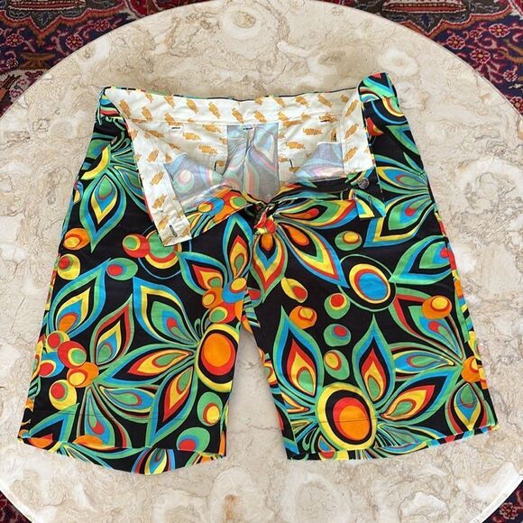 Loudmouth Bermuda Golf Shorts - Shagadelic  Black - Picture 9 of 13